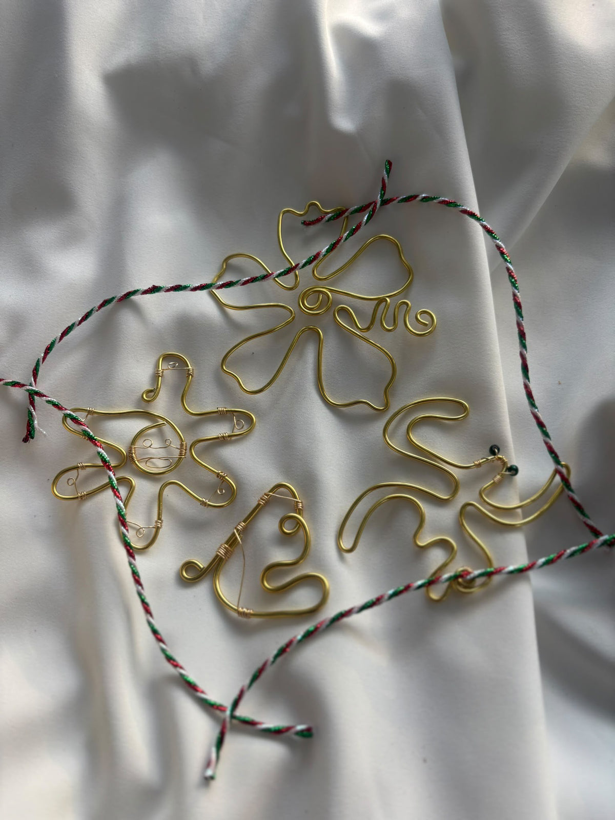 Bundle de 4 Ornamentos Navideños